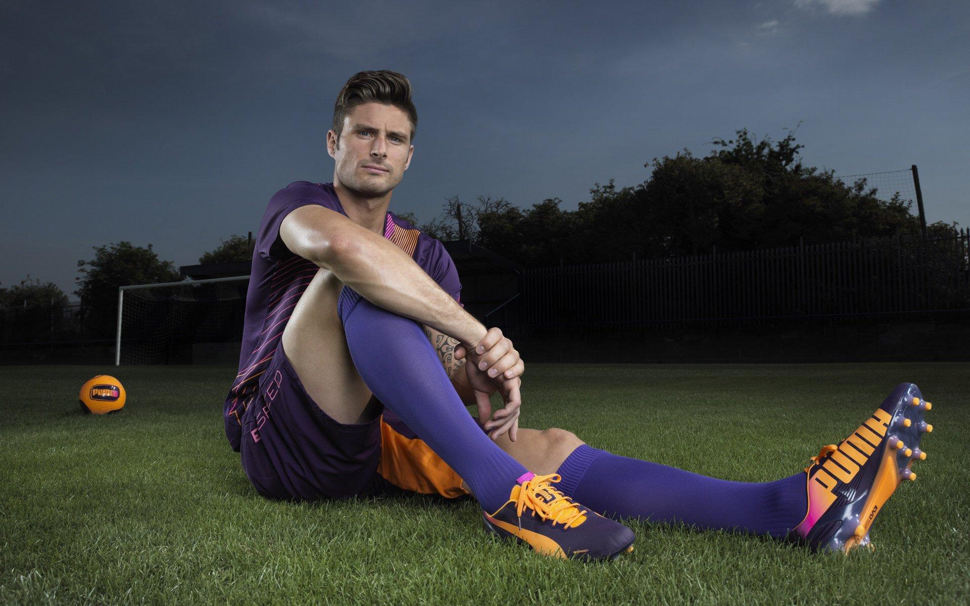 【爱游戏官网】金球奖十年风云,从绝代双骄到群雄并起,前五格局如何重塑?